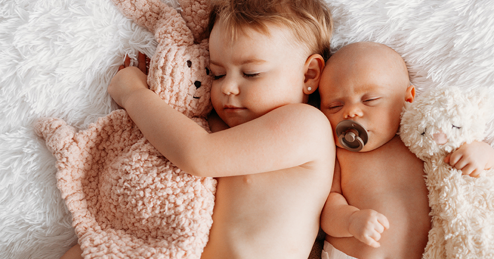 Baby top bed sharing